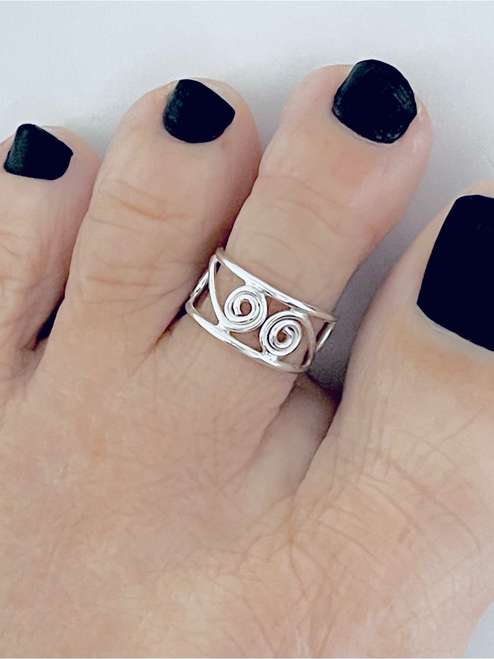 Sterling Silver Wire Cuff Toe Ring, Swirly Silver Rings,  Dainty Swirl Jewelry